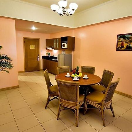 Subic Holiday Villas Olongapo Luaran gambar